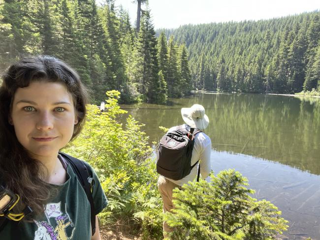 Myself and KK7DAK in front of a lake on route on the hike